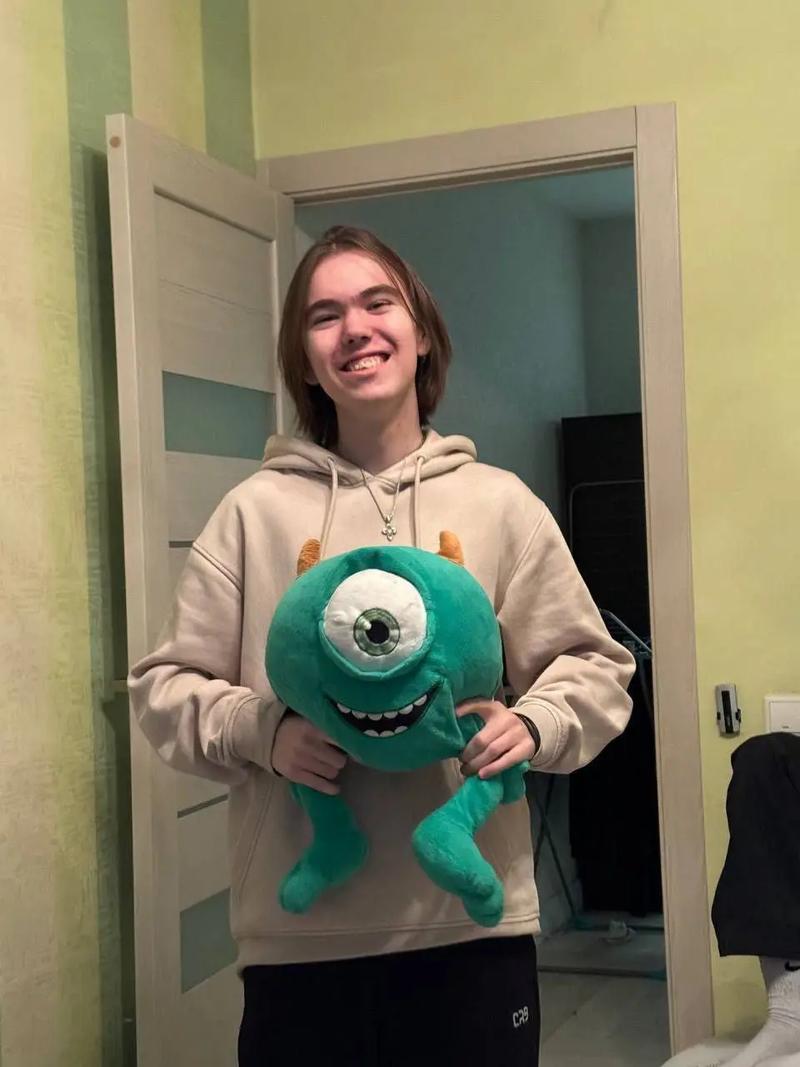 CRISP ：没人骂说明热度很少，骂的人多热度高！