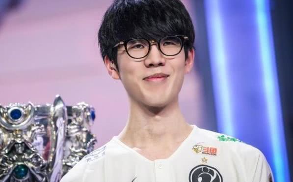 韩网票选S14战队排名：BLG第一，WBG未入前八